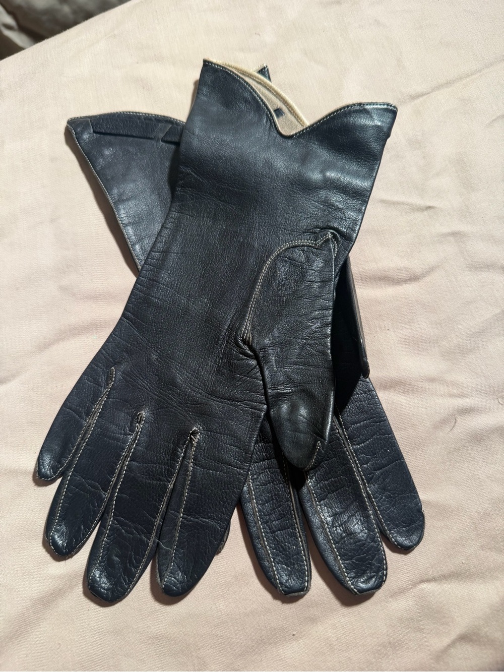 Vintage Classic Women's Black Stetson Leather Gloves